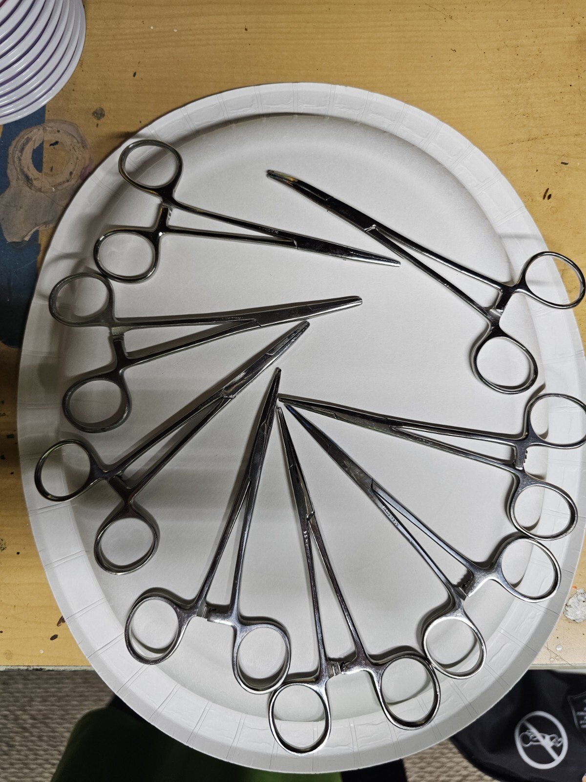 Hemostats / Locking Forceps 5" 1 Curved, 6 Straight Full Serrated Pliers