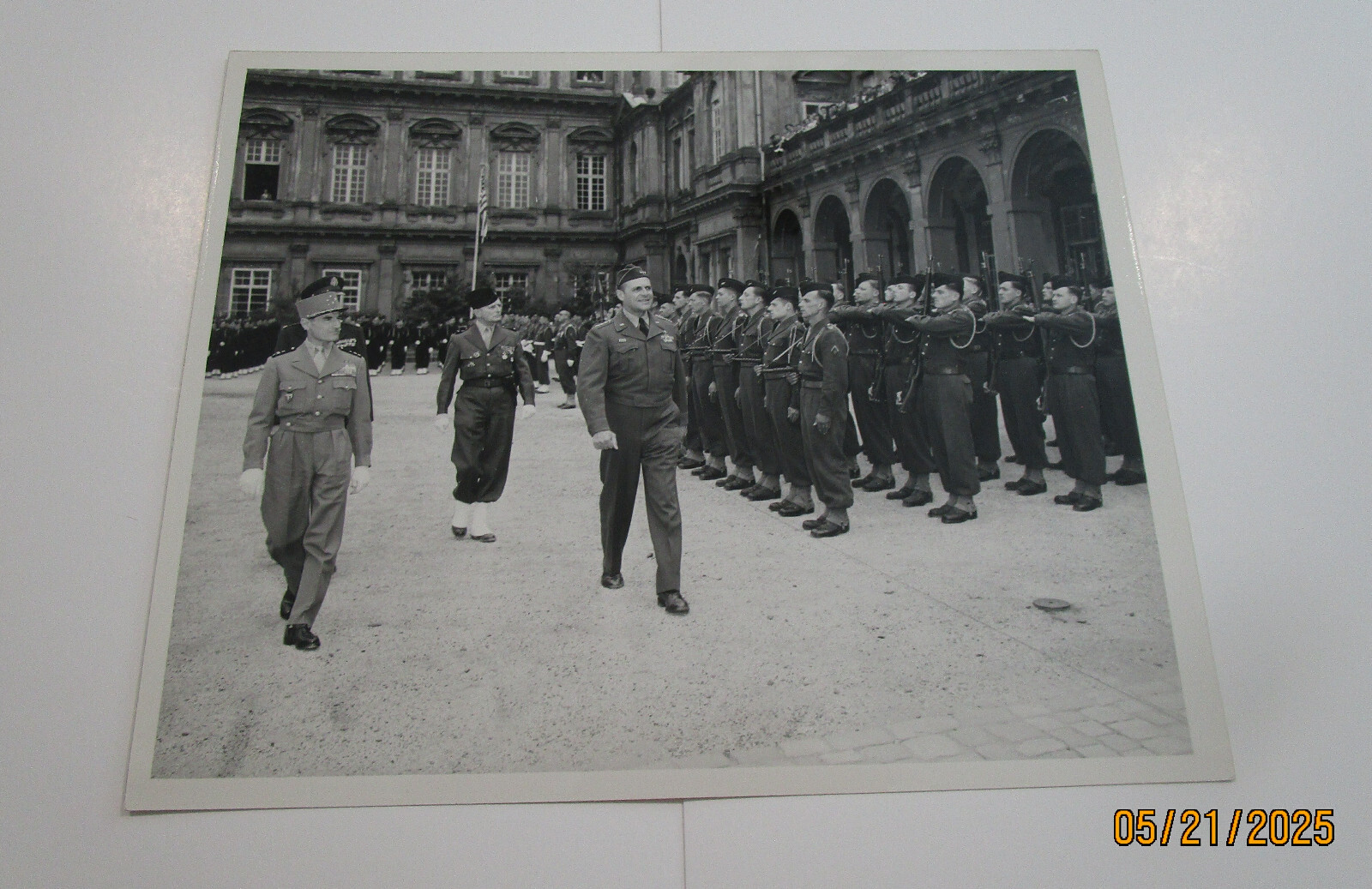 GENERAL MATTHEW RIDGWAYI NSPECT TROOPS  FRENCH WAR  MILITARY  ARMY PHOTO 8 X 10