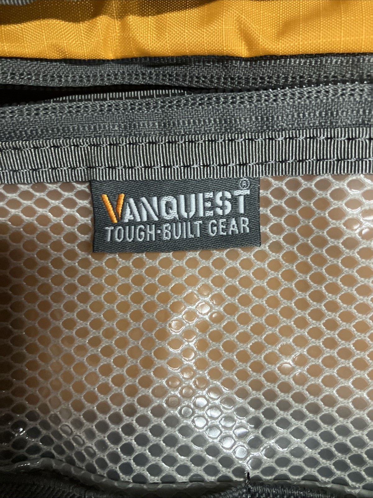 VANQUEST FATPACK-PRO LARGE MEDICAL BAG-WOLF GREY