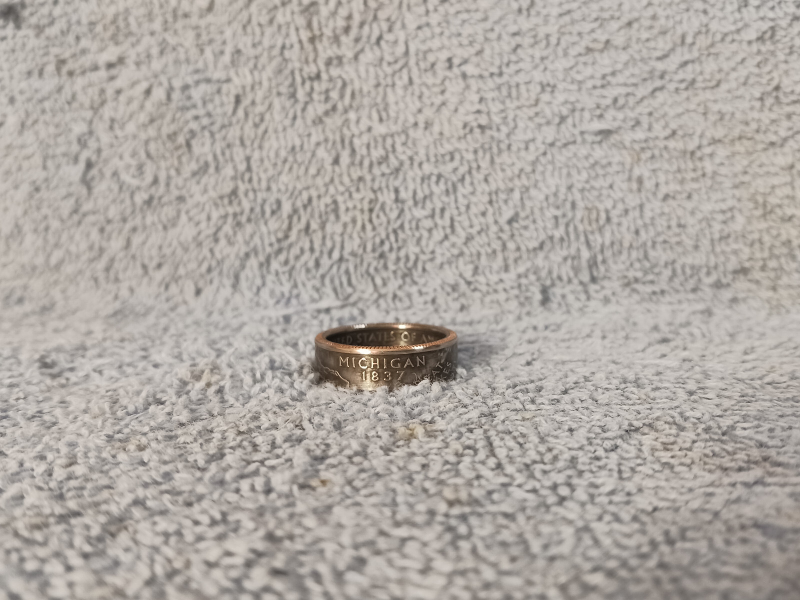 Michigan Handcrafted Washington Quarters coin ring, size 8 2004