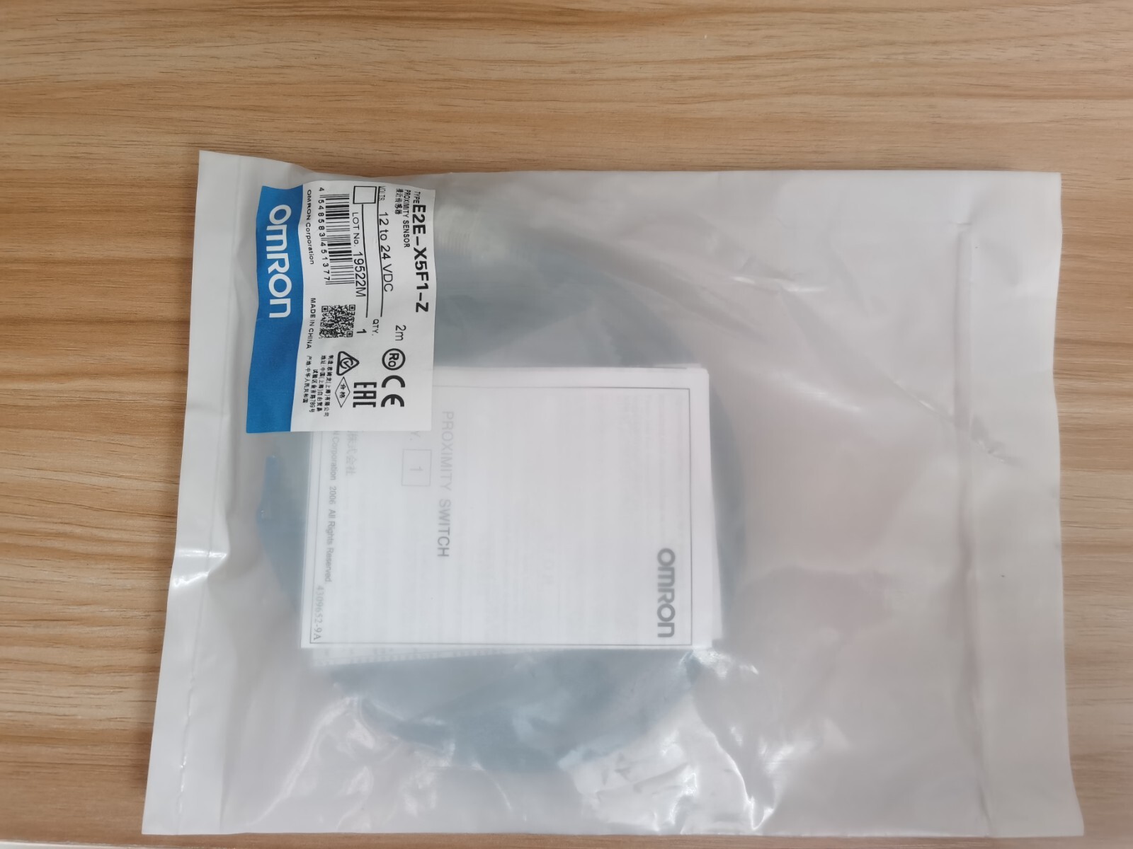 New Omron E2E-X5F1-Z E2EX5F1Z Proximity Sensor Free Ship #DC
