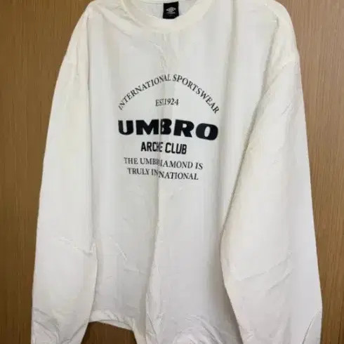 Umbro L (105-110) Woven Sweatshirt Windbreaker Anorak Official