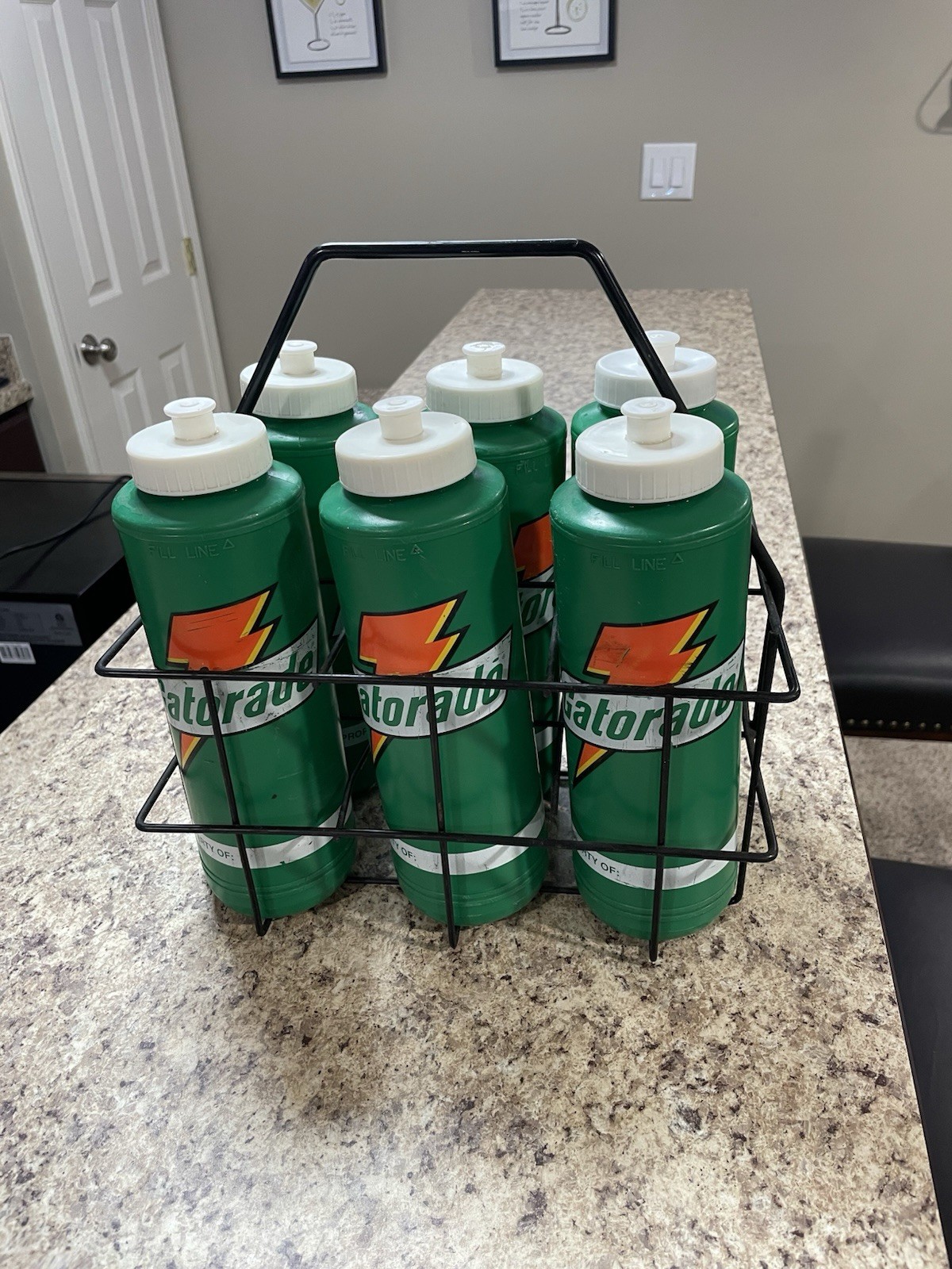 Vintage Gatorade 6 Pack Carrier Holder 32 OZ Sport Water Squeeze Bottle