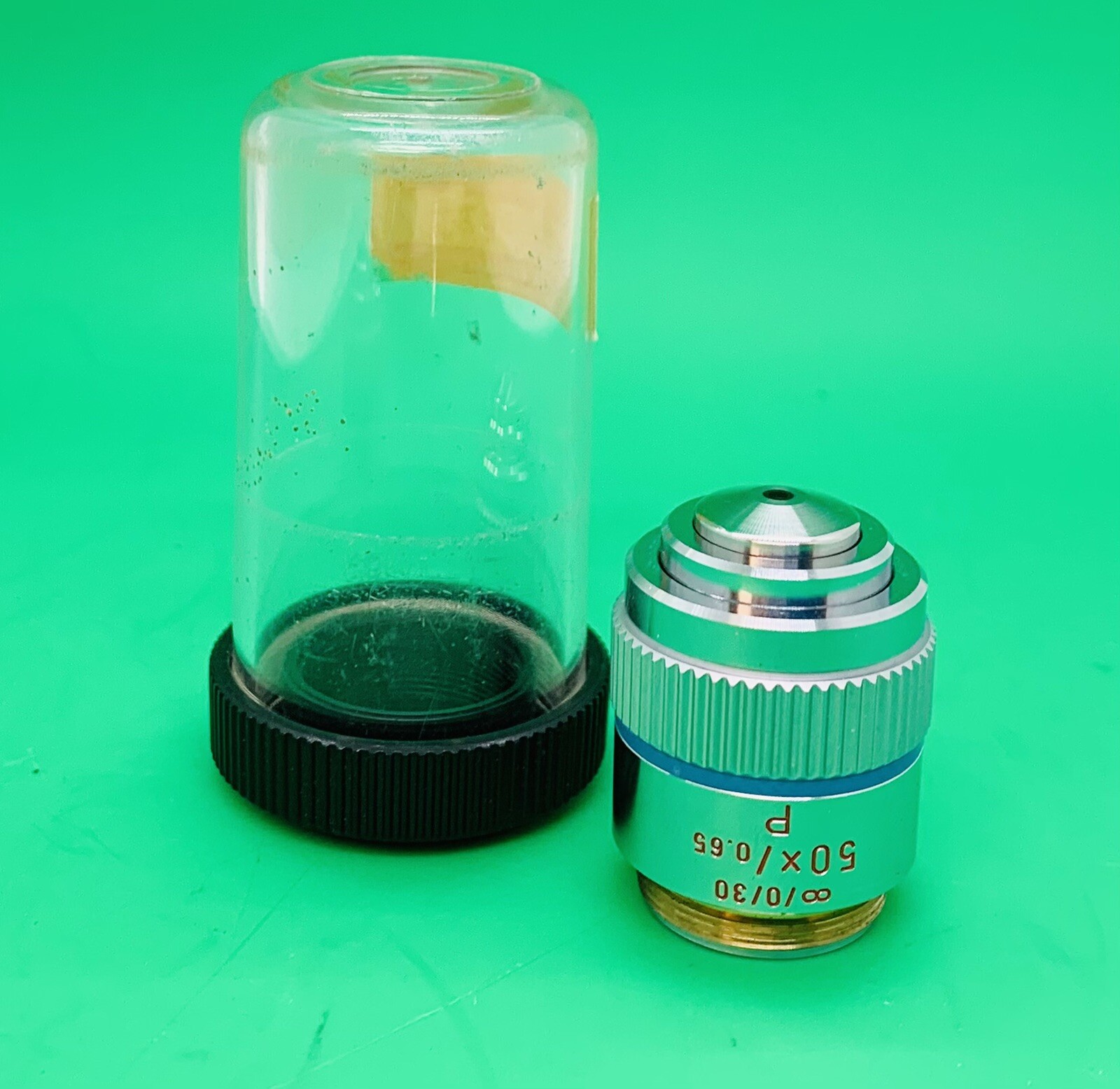 Leitz 50x / 0.65 P Polarizing POL ∞/0/30 Microscope Objective Part #  559221