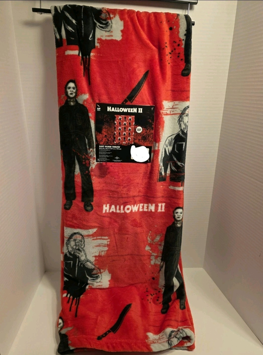 Franco Halloween II Michael Myers Soft Plush Throw Blanket 50x70 Red Polyester