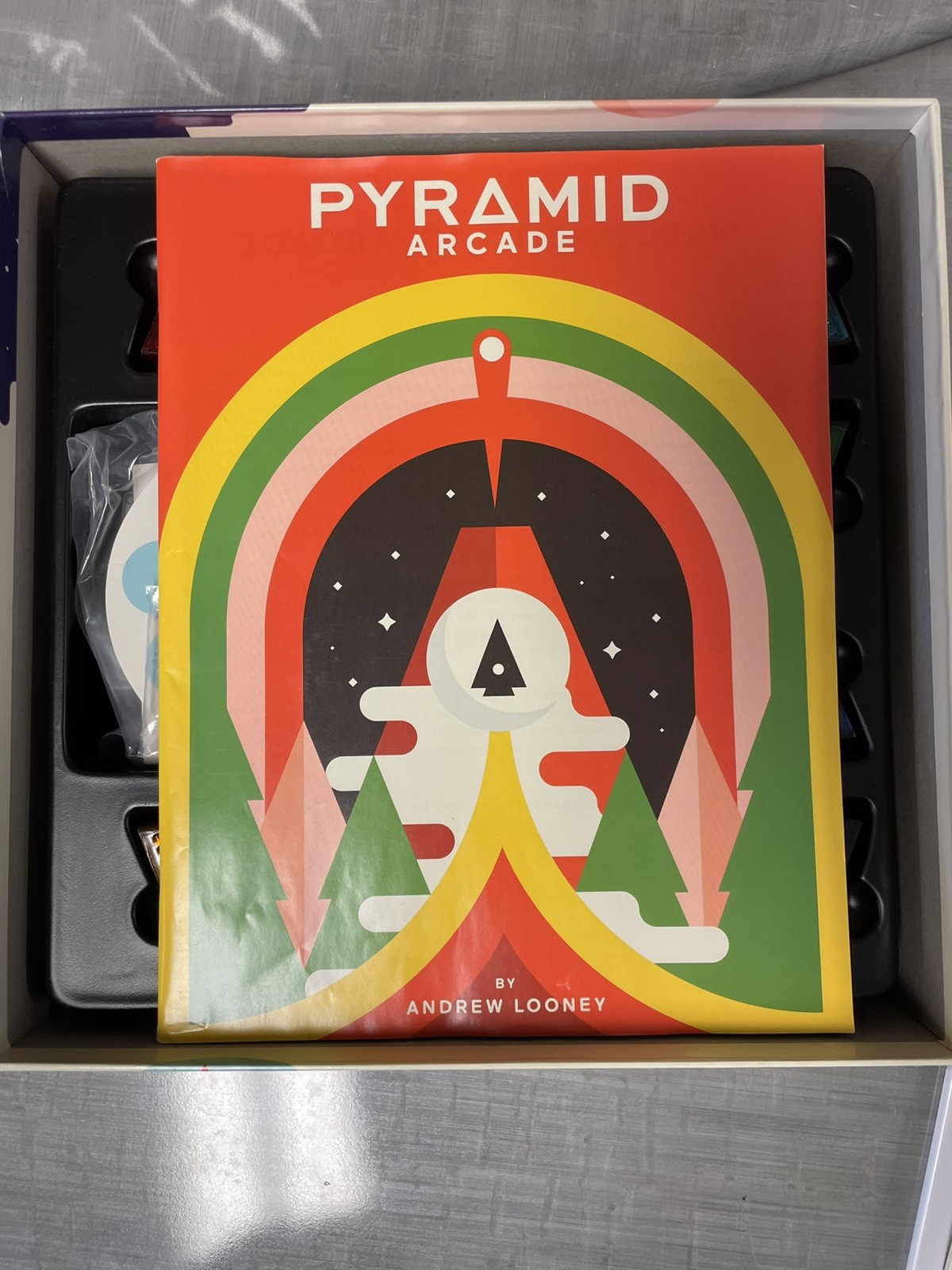 Lightly Used Pyramid Arcade Board Game Looney Labs
