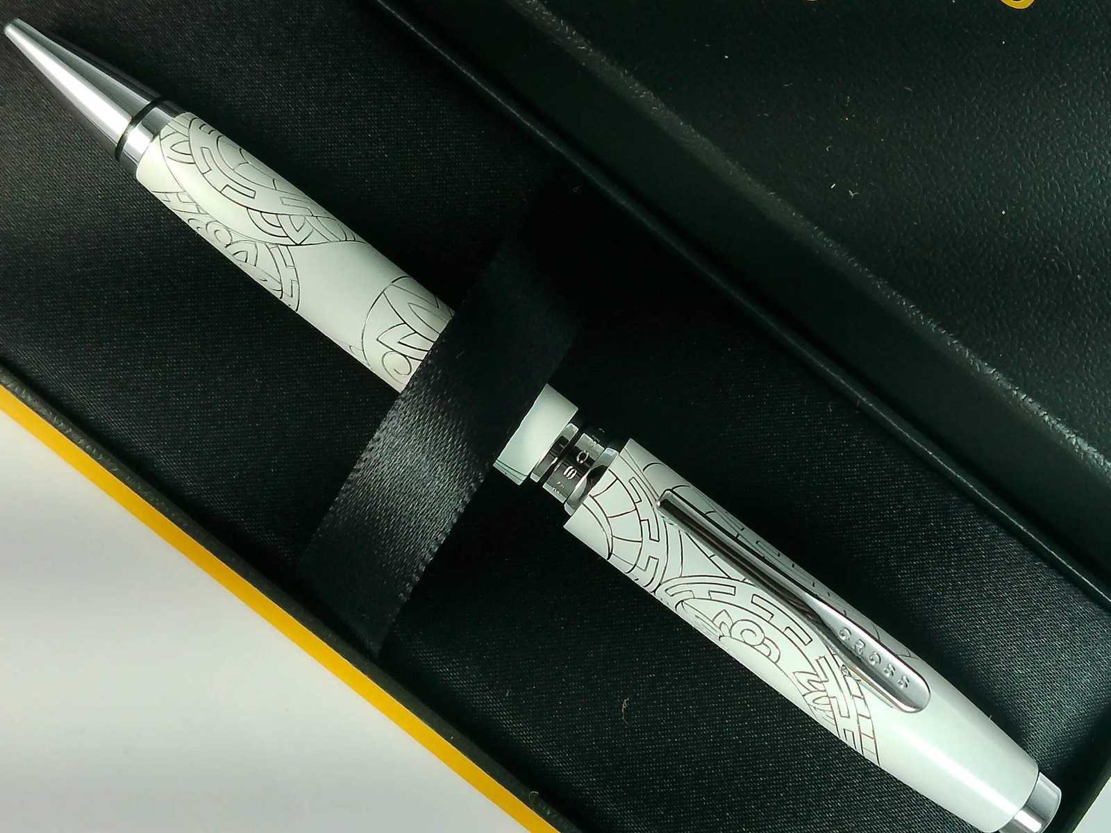 Cross Coventry Zodiac Year of the Snake Pearl White Ballpoint Pen