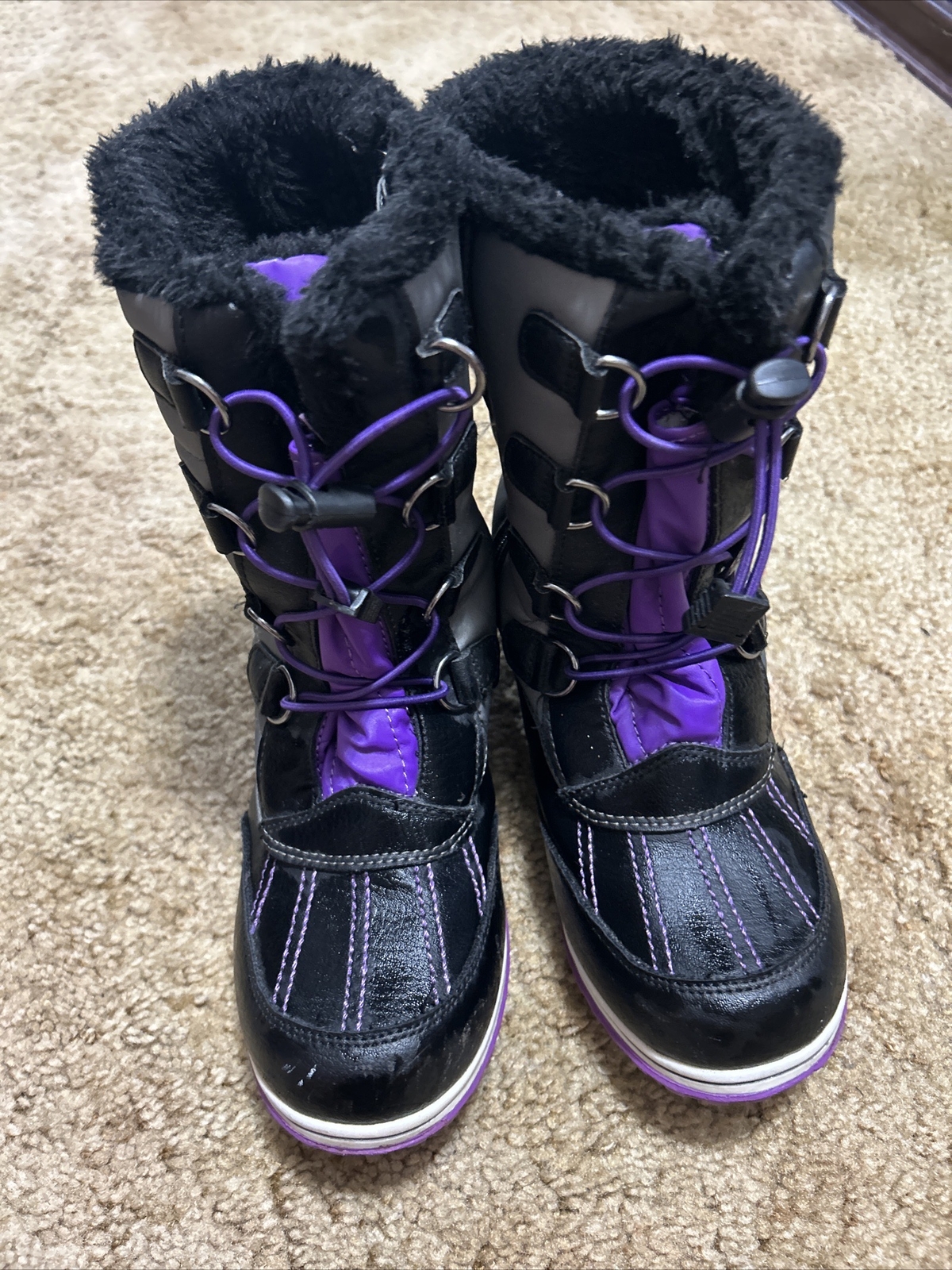 KidsTundra Snow Boots Size 5M