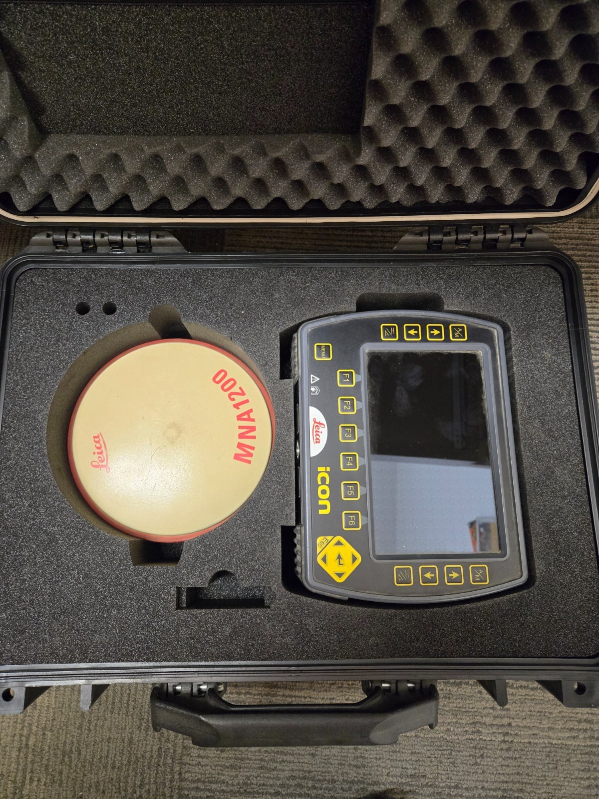 Leica ICon 3D Machine Control ICP42 and MNA1200
