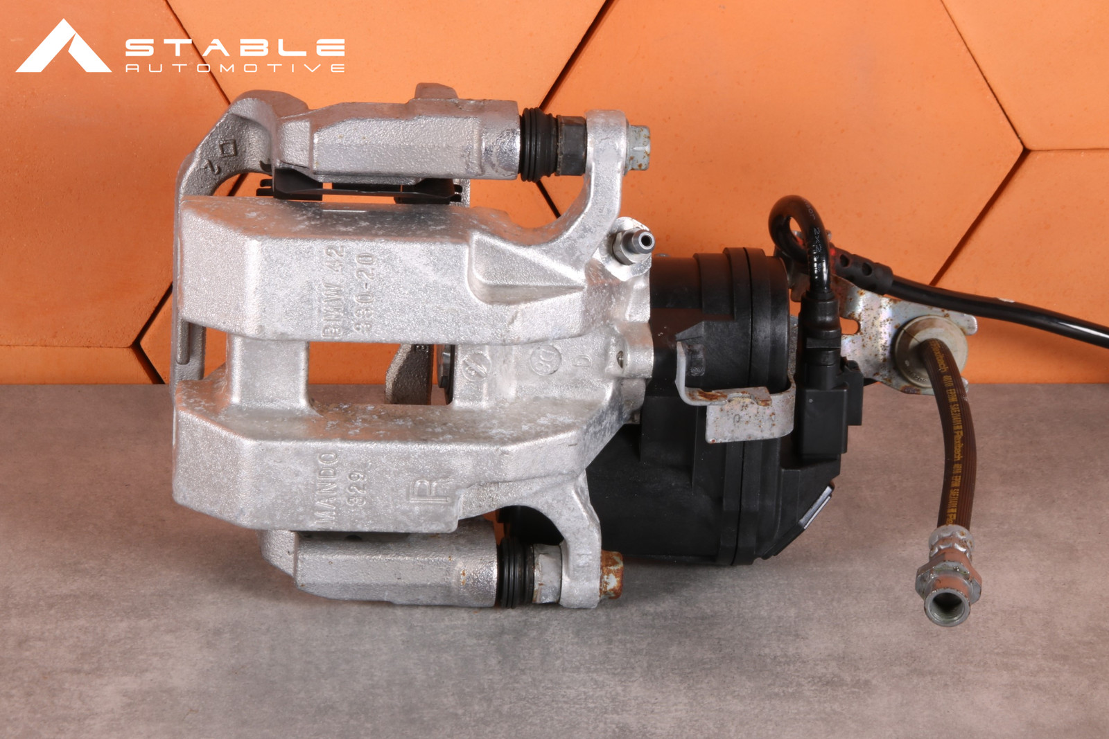 BMW G20 G21 G22 G23 G26 G42 REAR RIGHT BRAKE CALIPER 330x20 8836842 4 km !!!