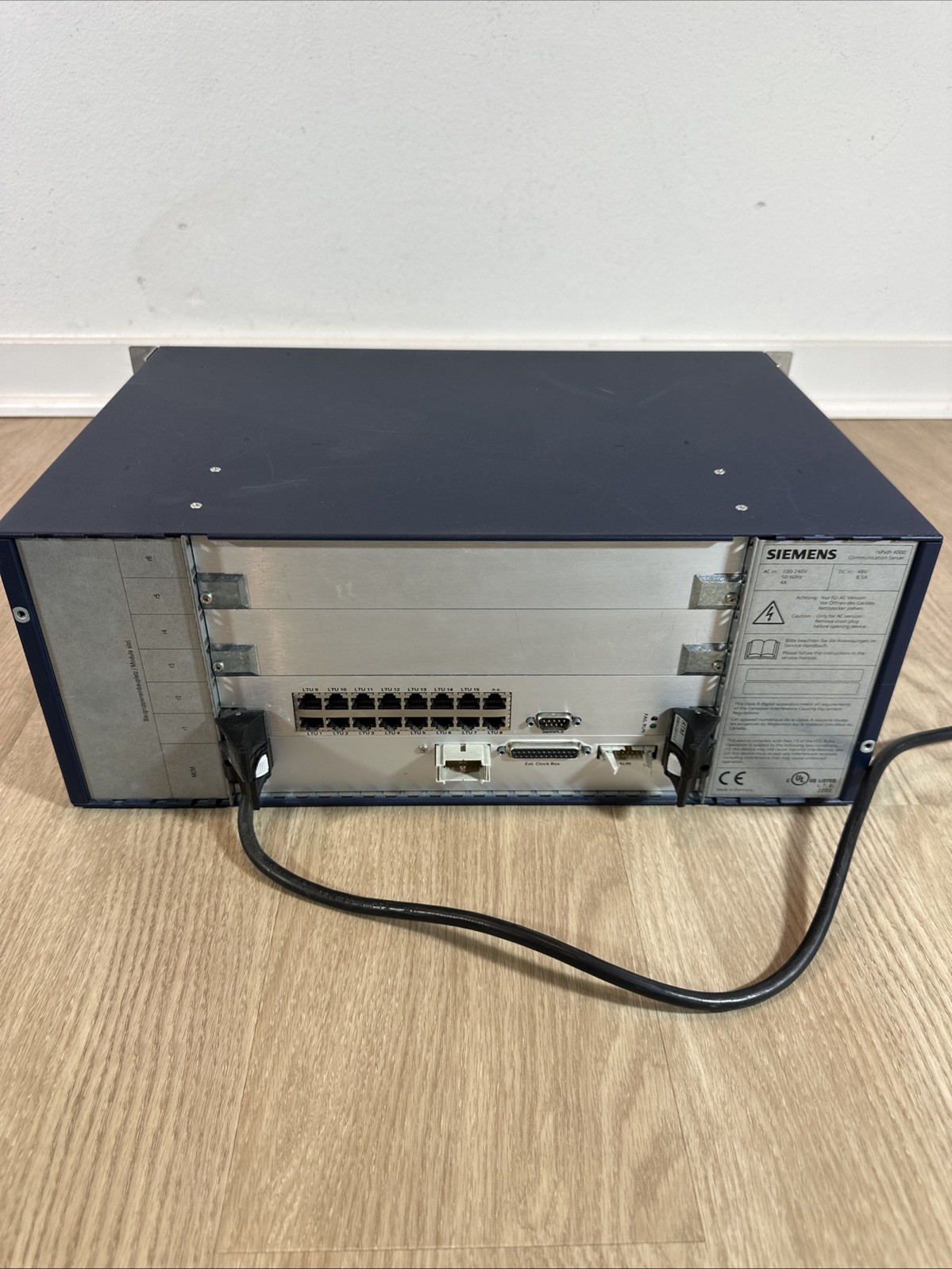 Siemens HIPATH 4000 Communication Server w/ HDTR2 & 080 Boards - Untested