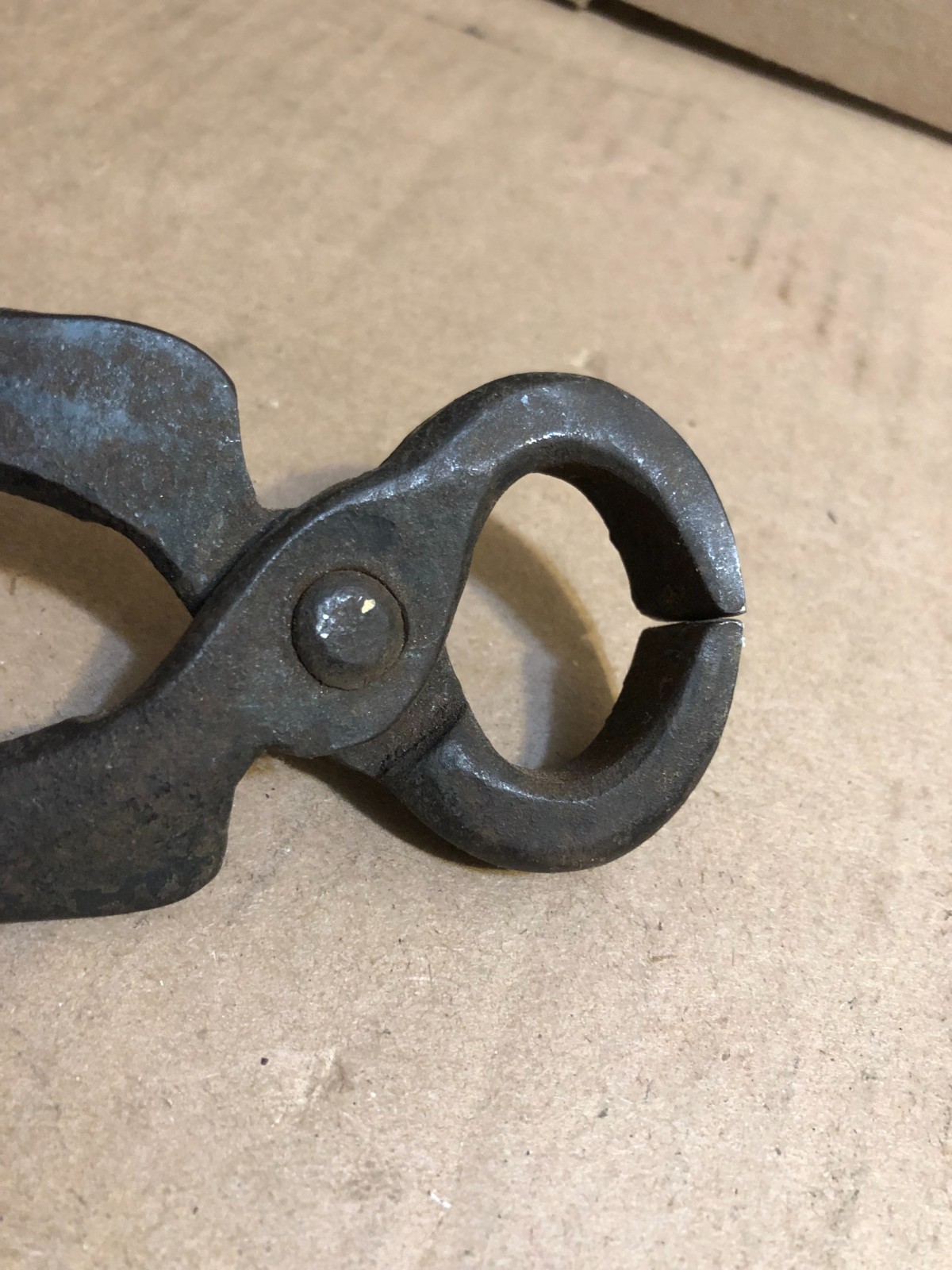 Vintage Blacksmith Farrier 7 Inch Nippers with Nail Pulling Claw