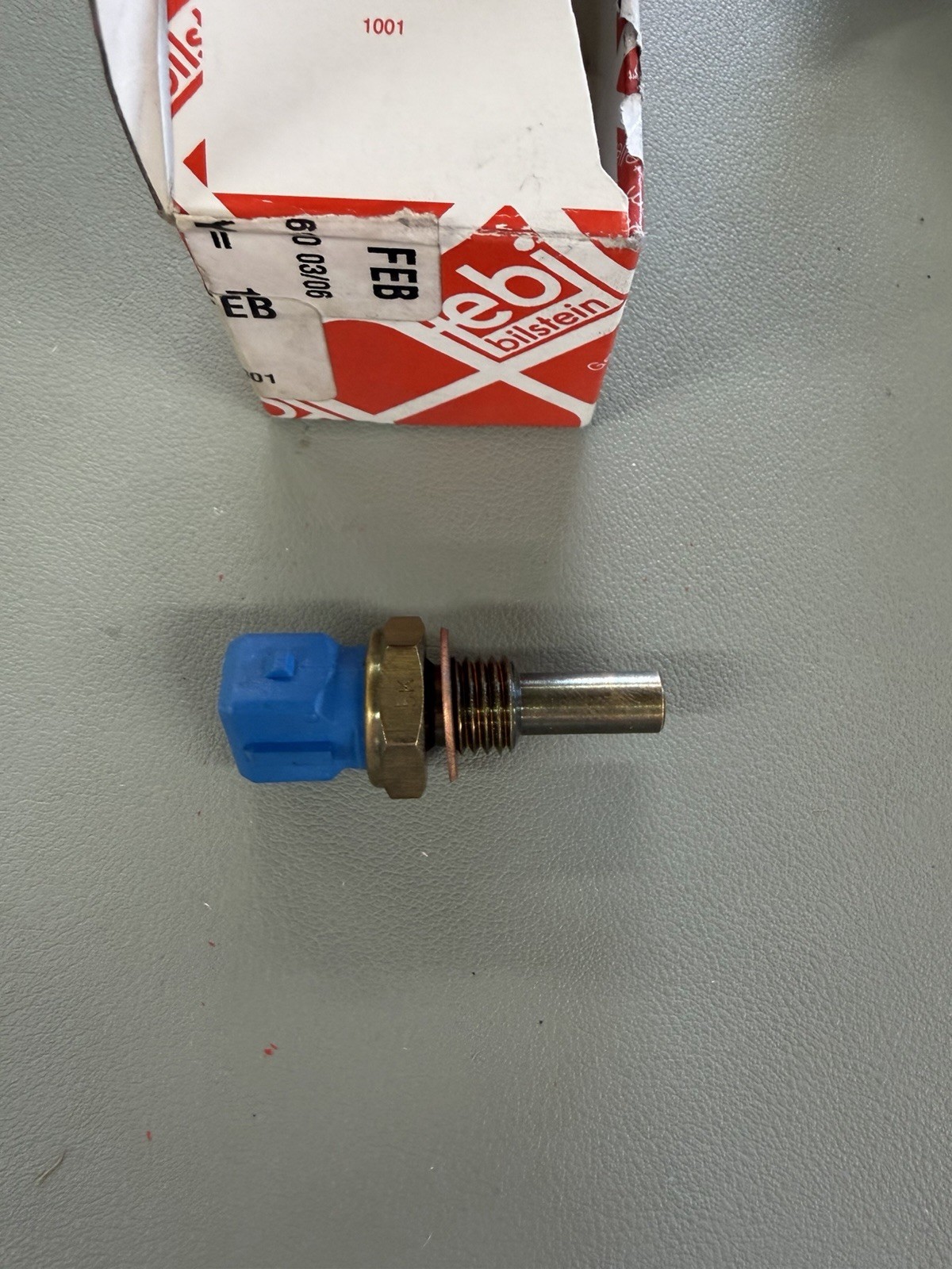 NEW BMW Febi Coolant Temperature Sensor 13621357414 / 9357021