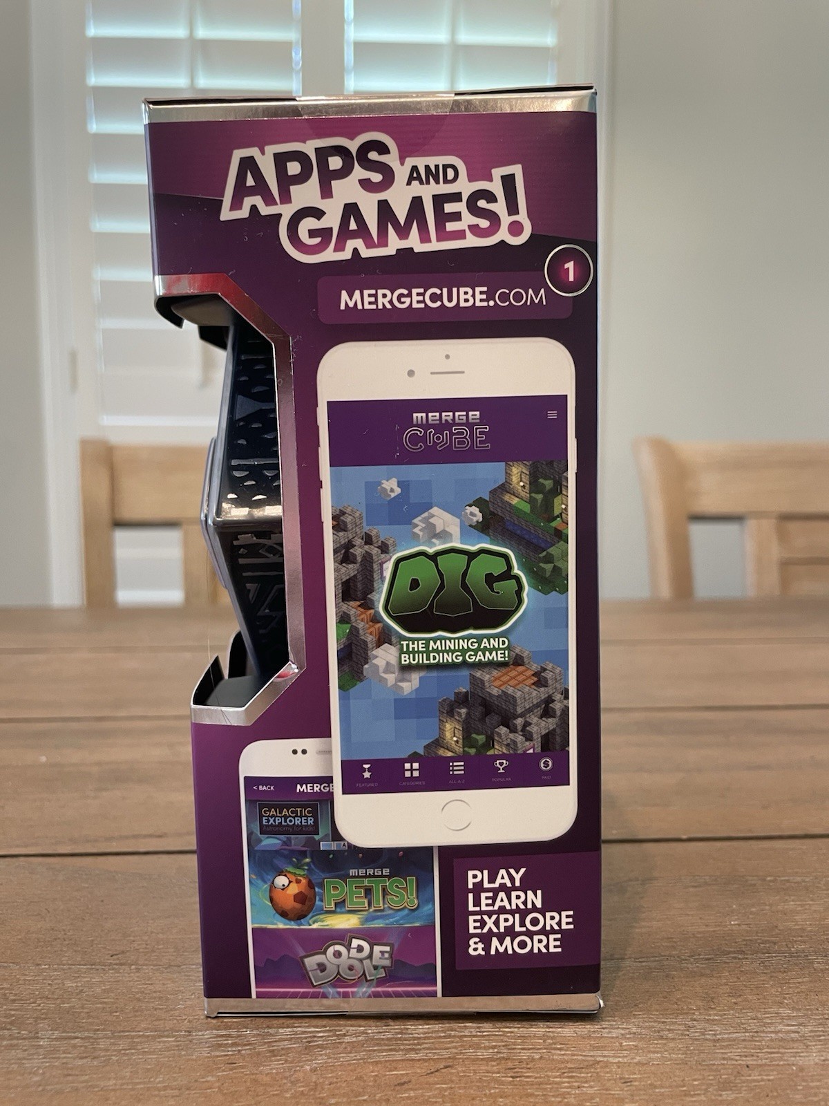 Merge Cube Hold Hologram Virtual Game Toy