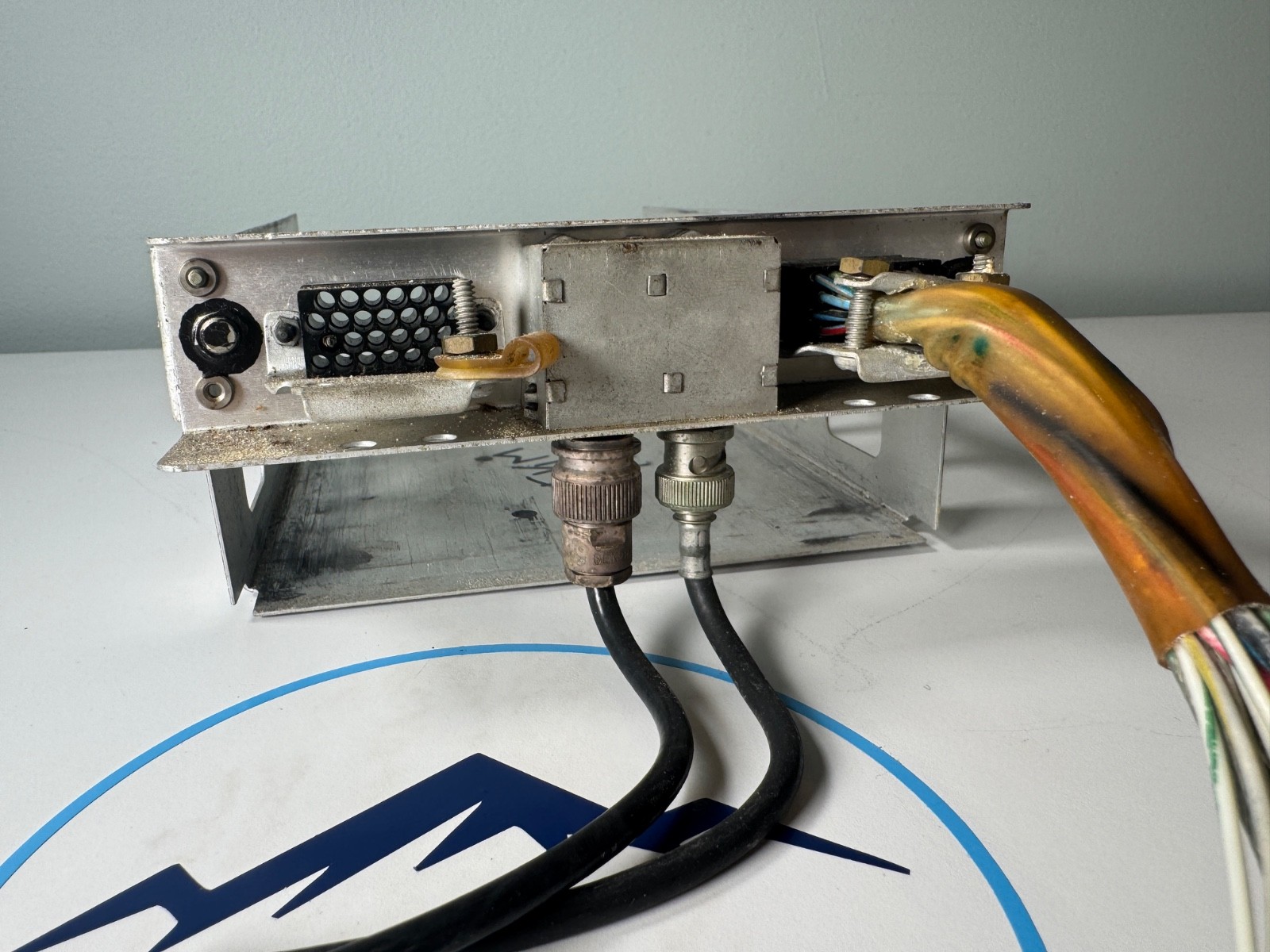 CESSNA ARC 40550-0001 MX300 NAV COMM MOUNTING TRAY ASSEMBLY