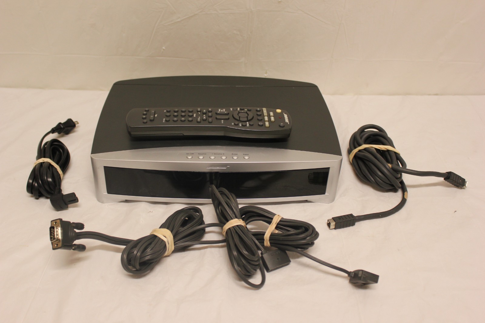 Bose AV321 III Media Center DVD CD Receiver w Remote Cables Home Theater