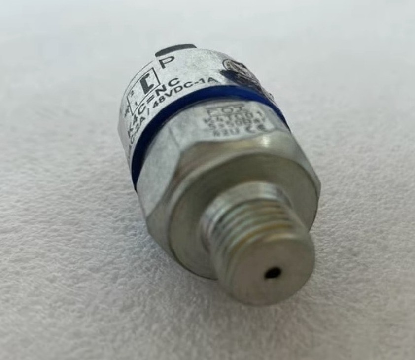 1Pcs New Fit For Pressure Switch K4TC01
