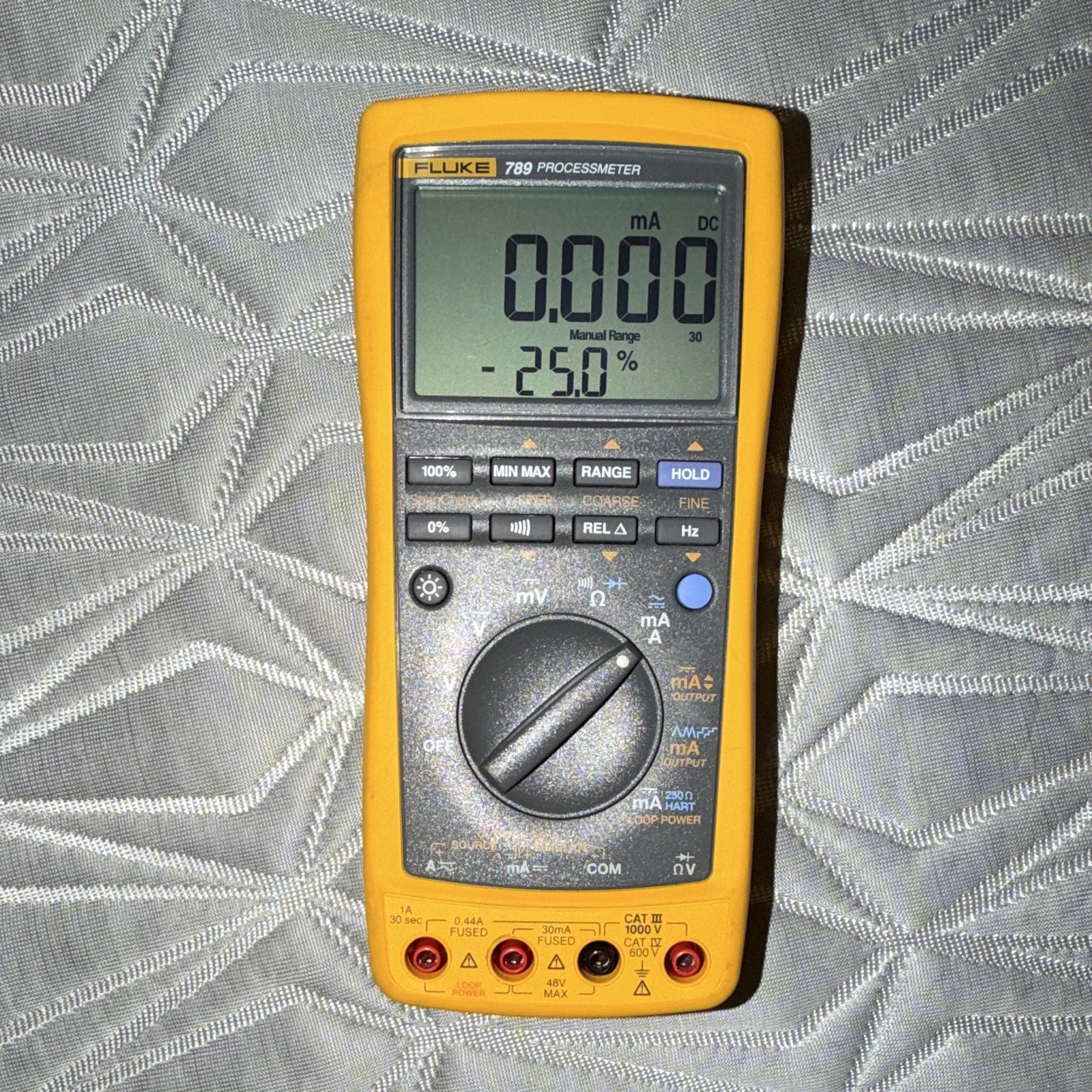 Fluke 789 ProcessMeter Process Calibrator w/ Case, Test Leads & Manuals