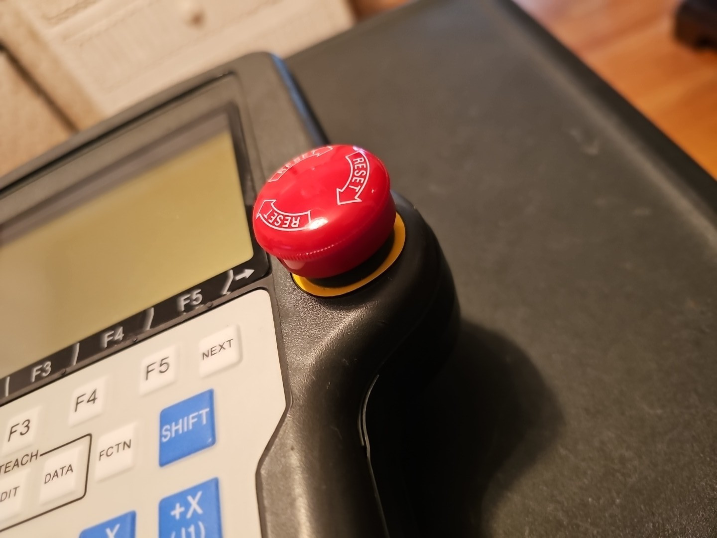 Fanuc A05B-2301-C370 /SWE3 Teach Pendant