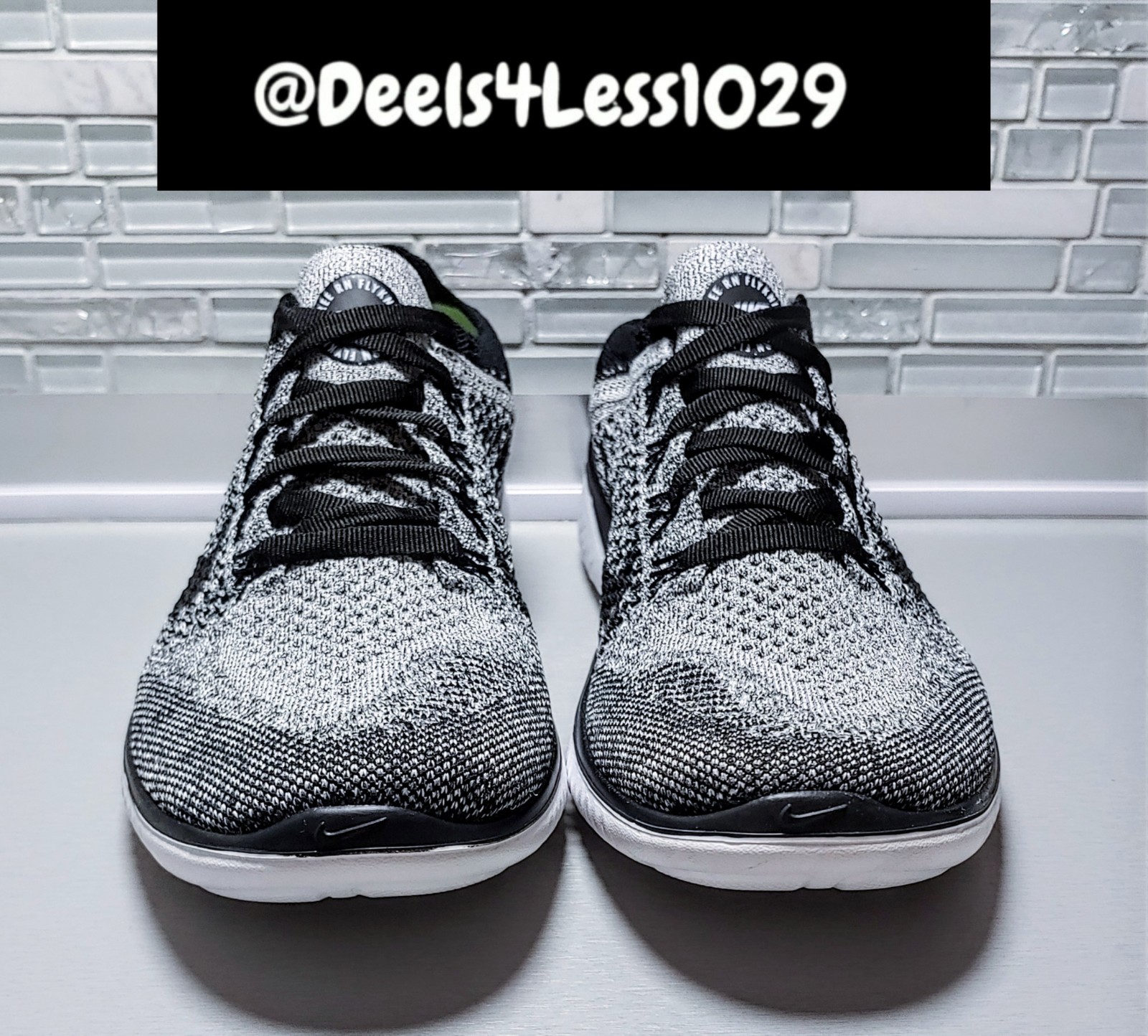 Nike Free RN 2018 Flyknit Womens Size 7 Black White 942839-101