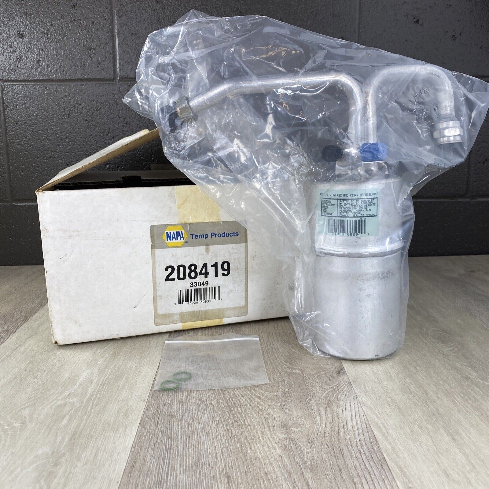 NAPA A/C Accumulator Drier 208419 - REPLACES: 4C4H19808AA F6HZ19C836A
