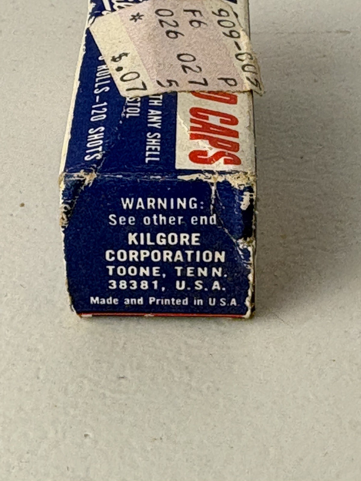 Kilgore 533 Stick On Round Cap 533 Box New Old Stock