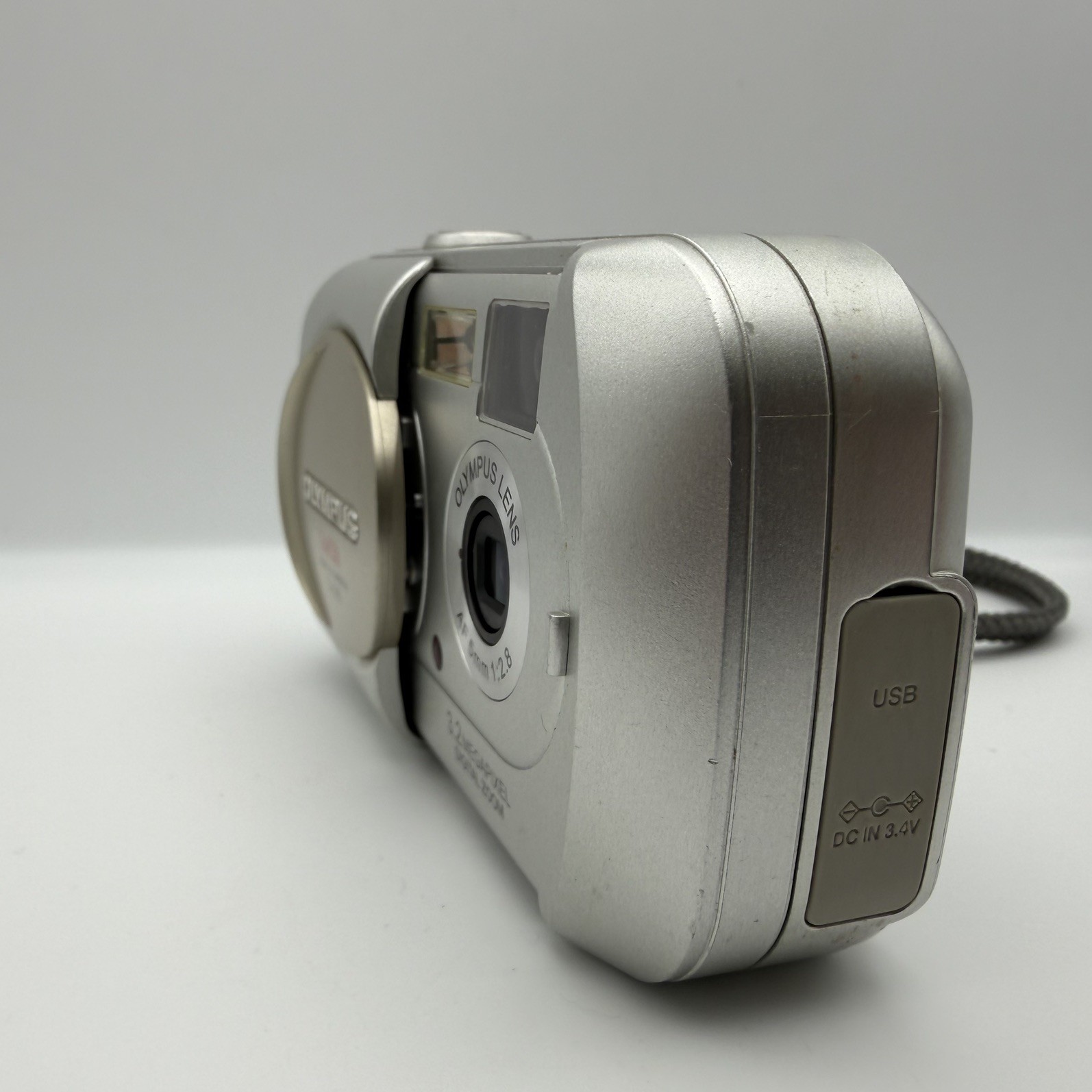 Olympus Digital Camera Camedia D-395 3.2MP Silver Tested