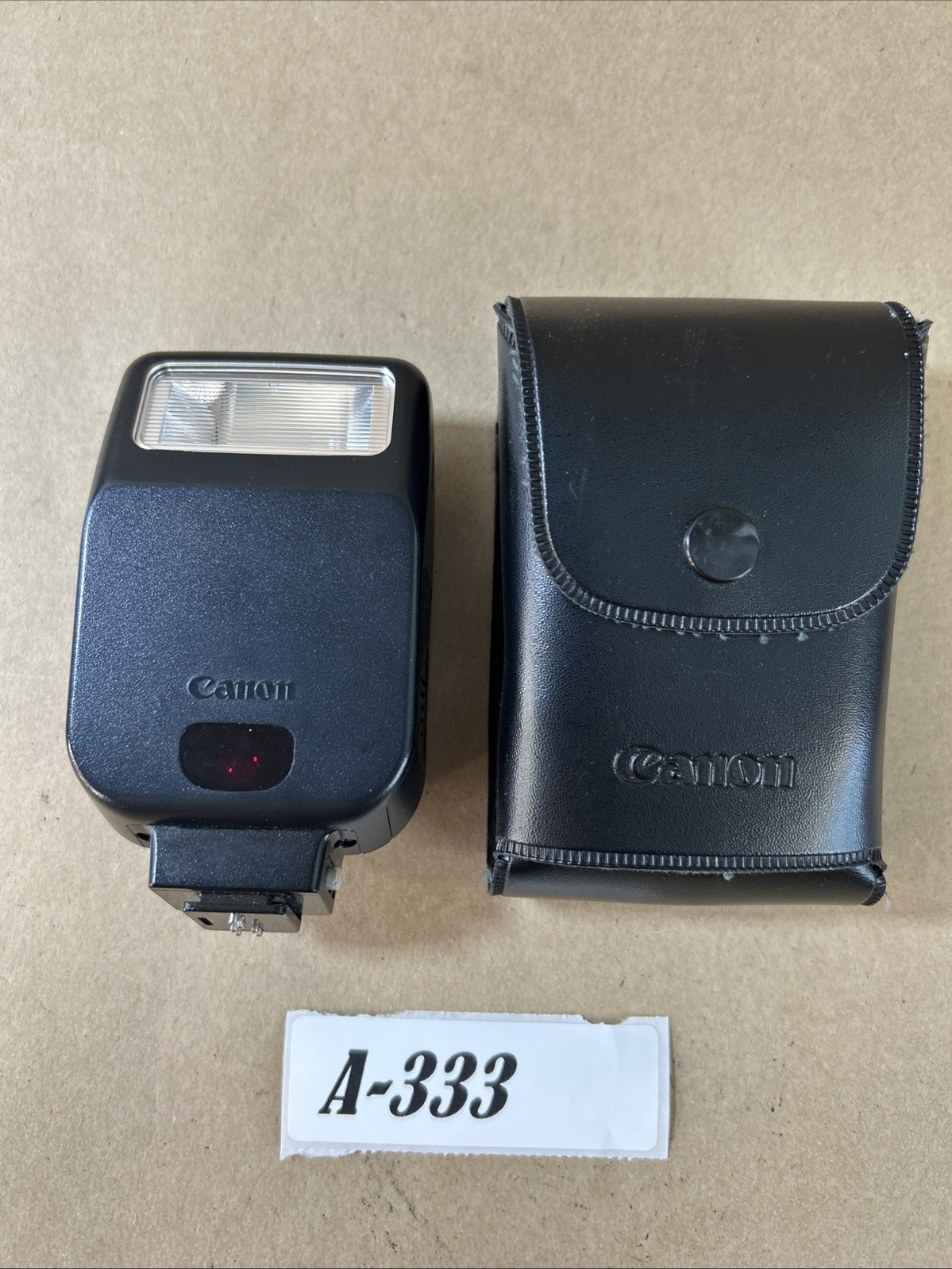 Canon Speedlite 200E Shoe Mount Flash for Canon EOS Film & Digital Cameras Teste