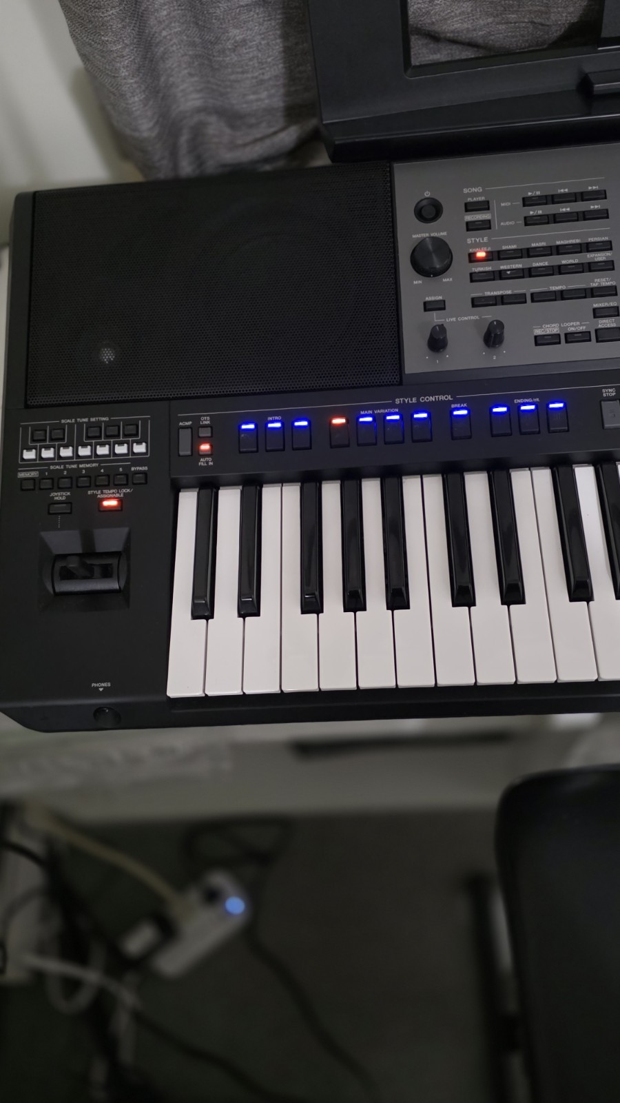 Yamaha PSR-A5000 Digital Workstation 61-Key Professional Arranger Workstation