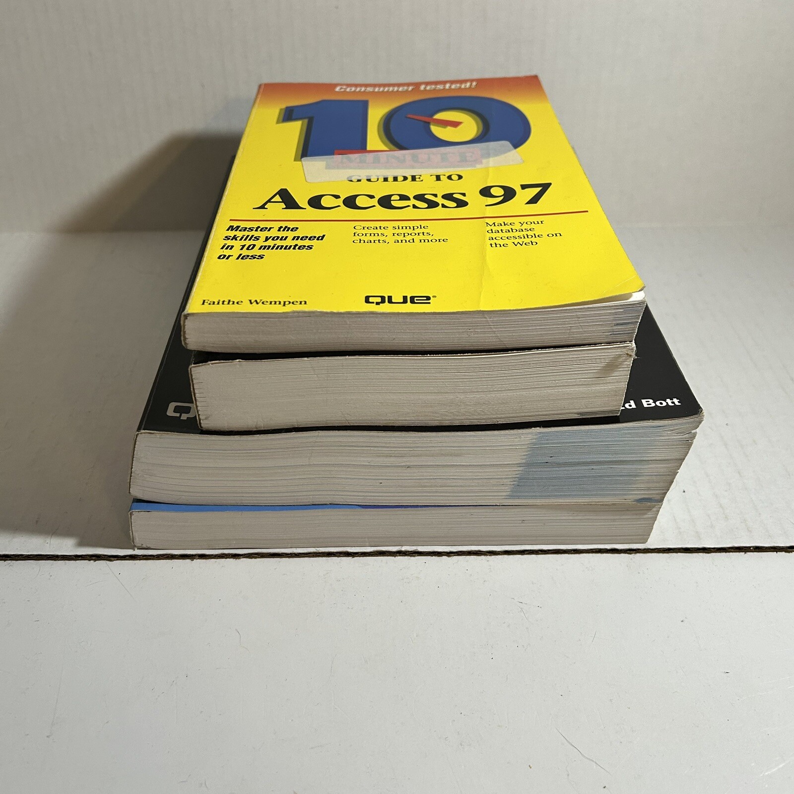 Vintage Microsoft Windows 97 Computer Book Lot of 4 Reference Access User Guides