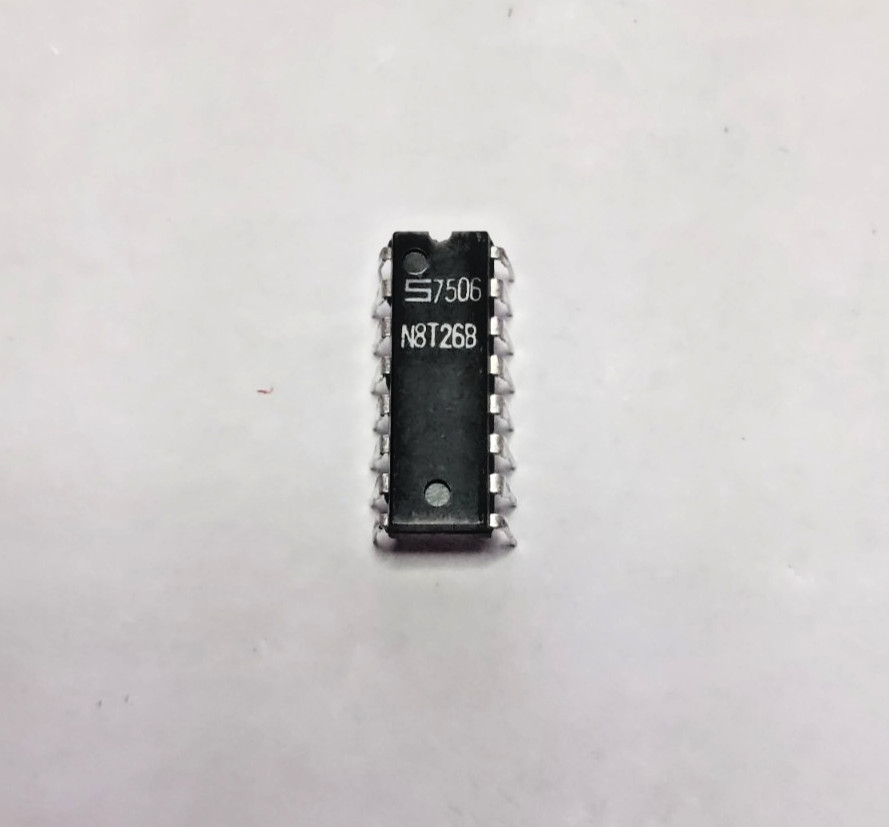 25) Signetics N8T26b  NOS vintage Quad Bus Line Transceiver integrated circuit