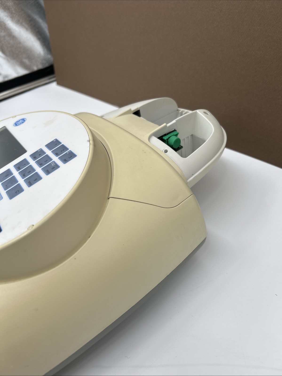 GE GeneQuant 1300 Spectrophotometer UNTESTED NO CORDS