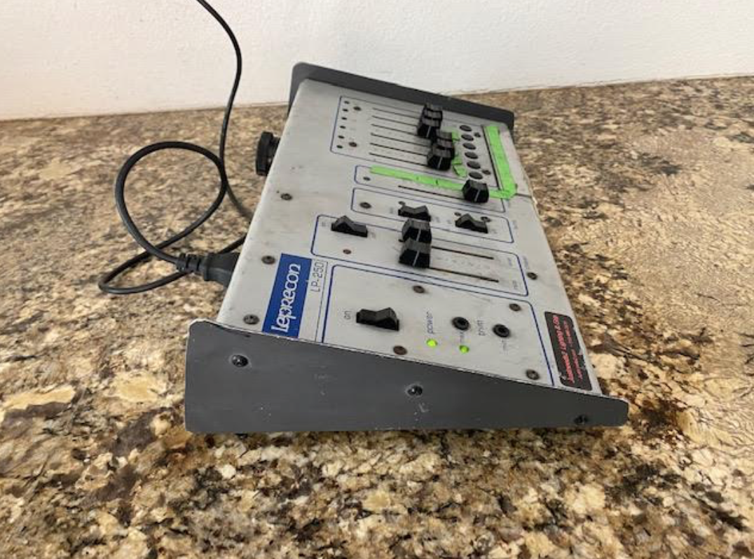 Leprecon lp-250 Lighting Console