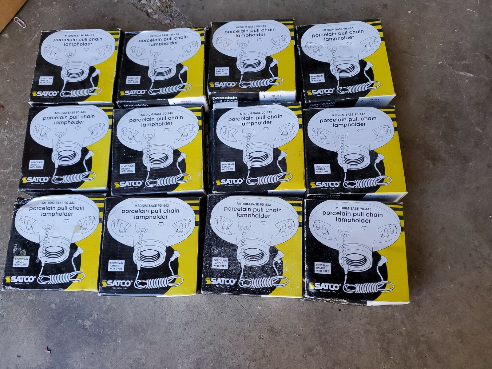 12 NOS Satco Porcelain Pull Chain Ceiling Lampholder med base top wired 90-443