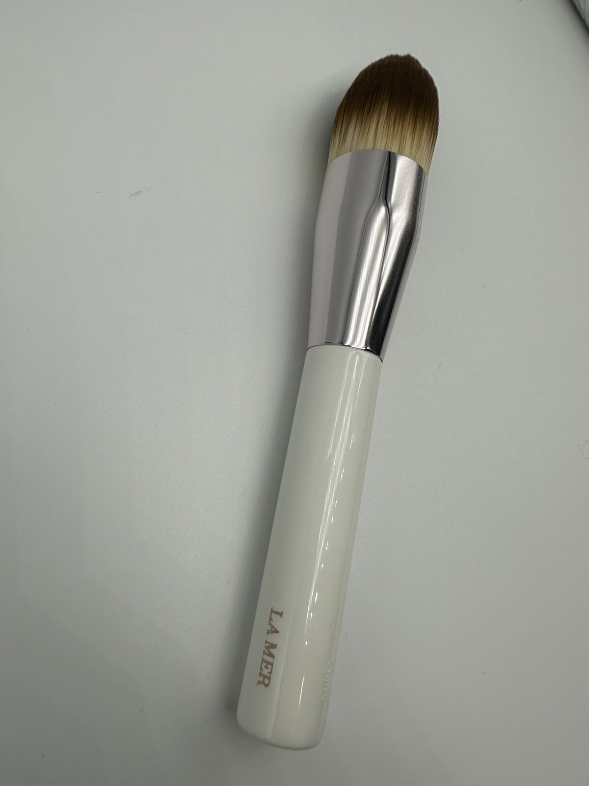 Set of 2 brushes, La Mer Powder and Foundation Brushes