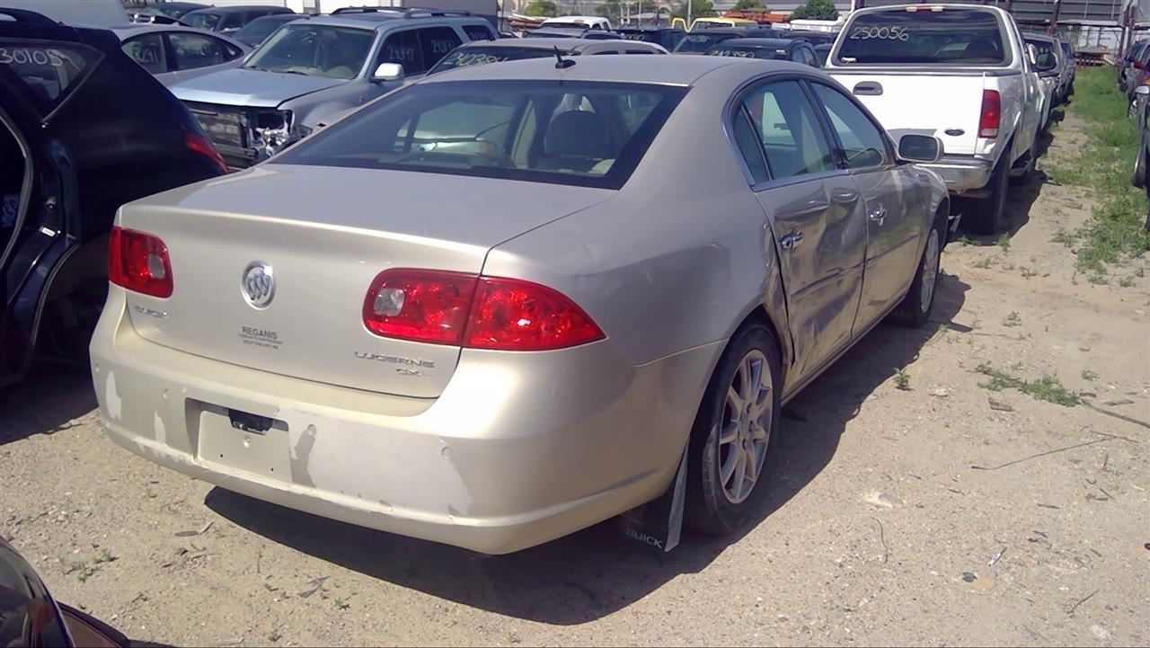 Audio Equipment Radio AM-FM-CD-MP3 Opt US8 Fits 06 LUCERNE 931515