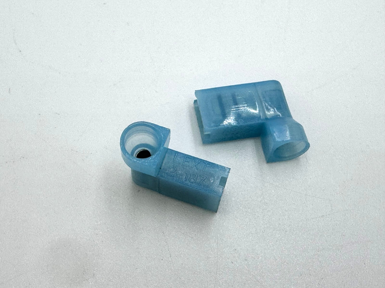25PC FEMALE SPADE 90 DEGREE CRIMP.187 BLUE 16-14 AWG- FLDNY 2-187