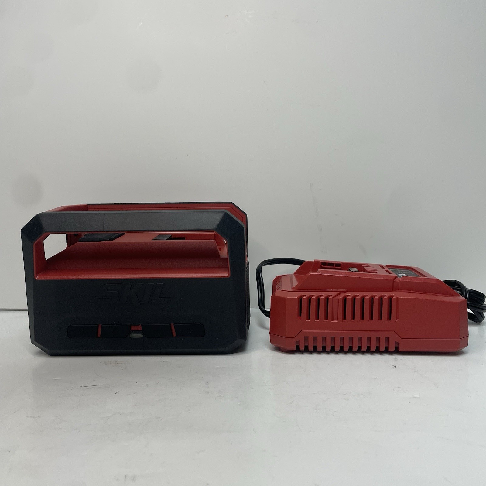 Skil Power Tool Set – Drill, Impact, Multitool, Charger, Batteries (2), Light