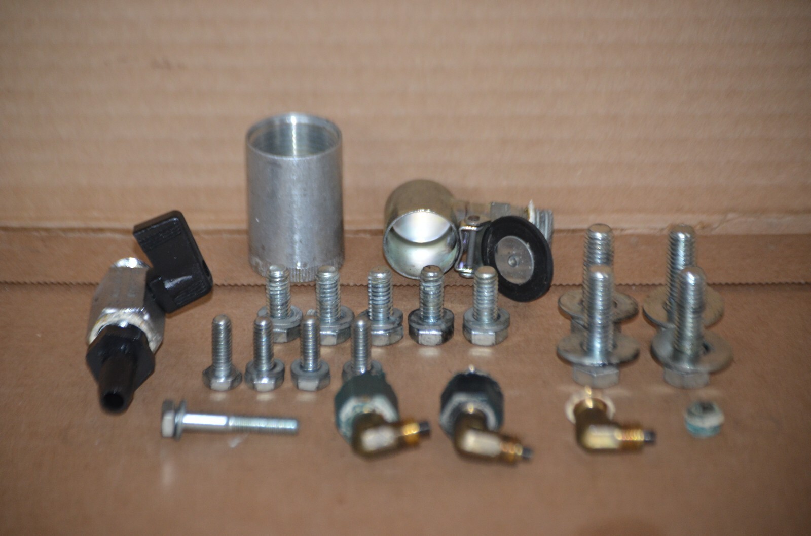 Ramvac Bison 3 Dental Vacuum Pump Bolts