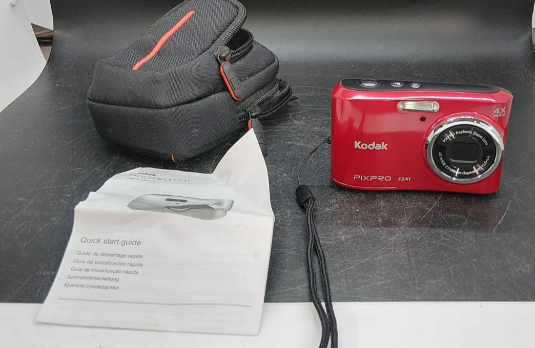 Kodak Pixpro FZ41 Red Digital Camera 16MP Works