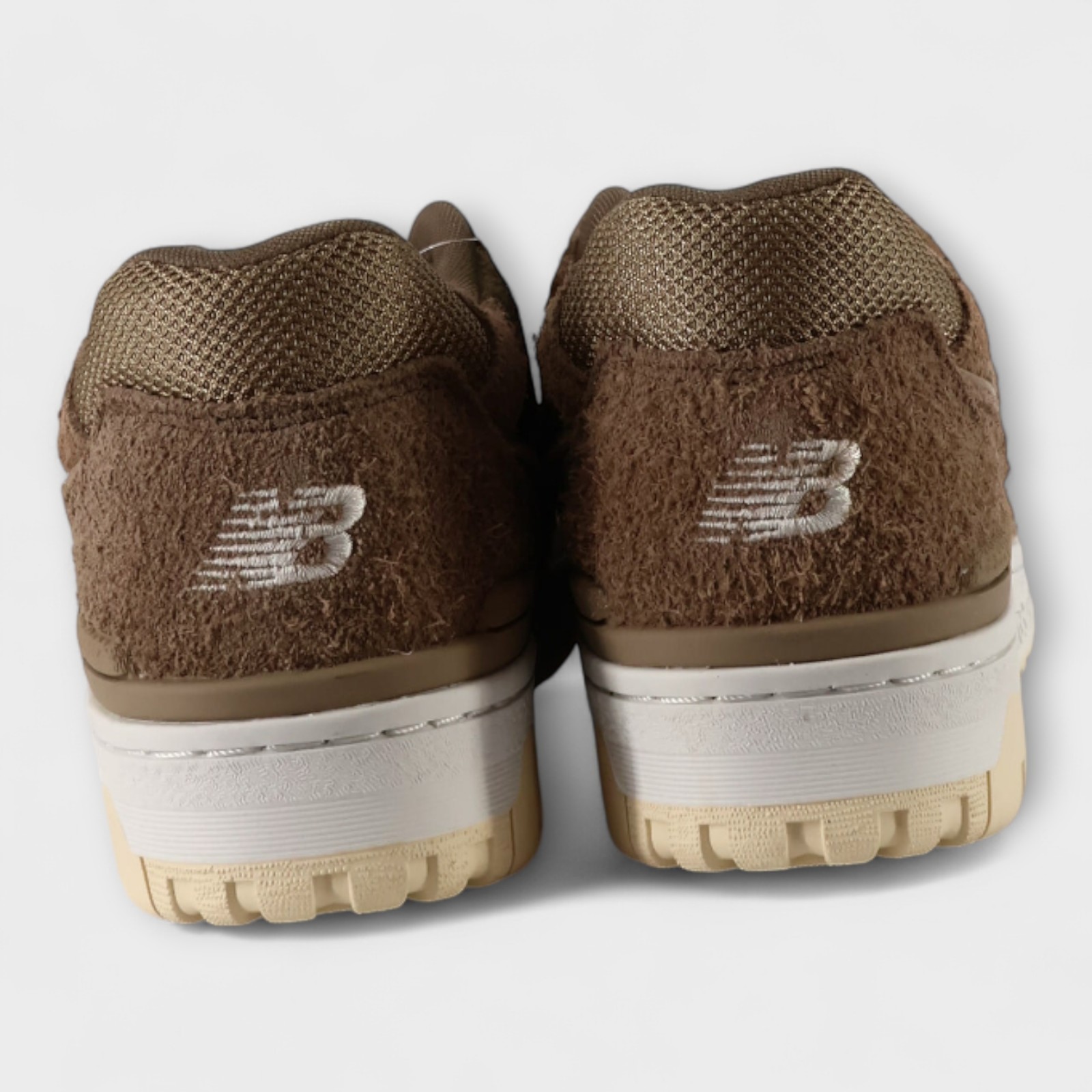 New Balance 550 Men's Fashion Lifestyle Shoes Sneakers Size Men 11.5 / Wmn 13