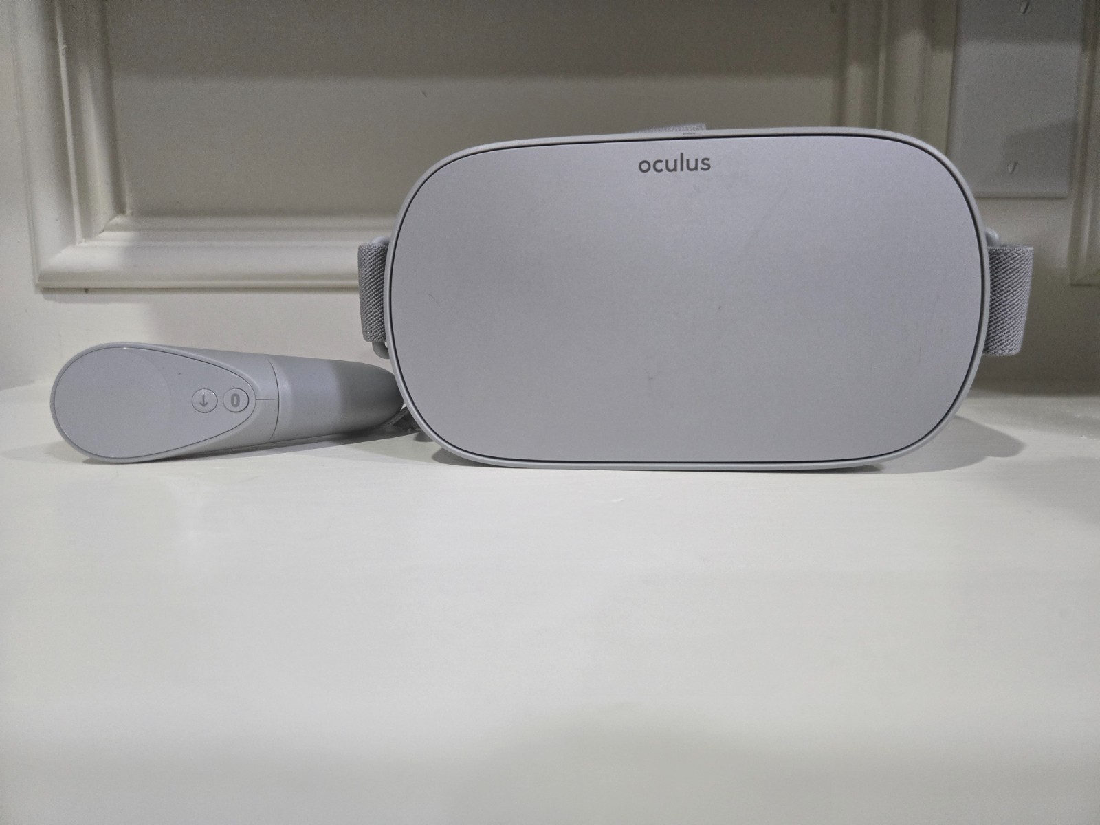 Oculus Go Standalone VR Headset with remote