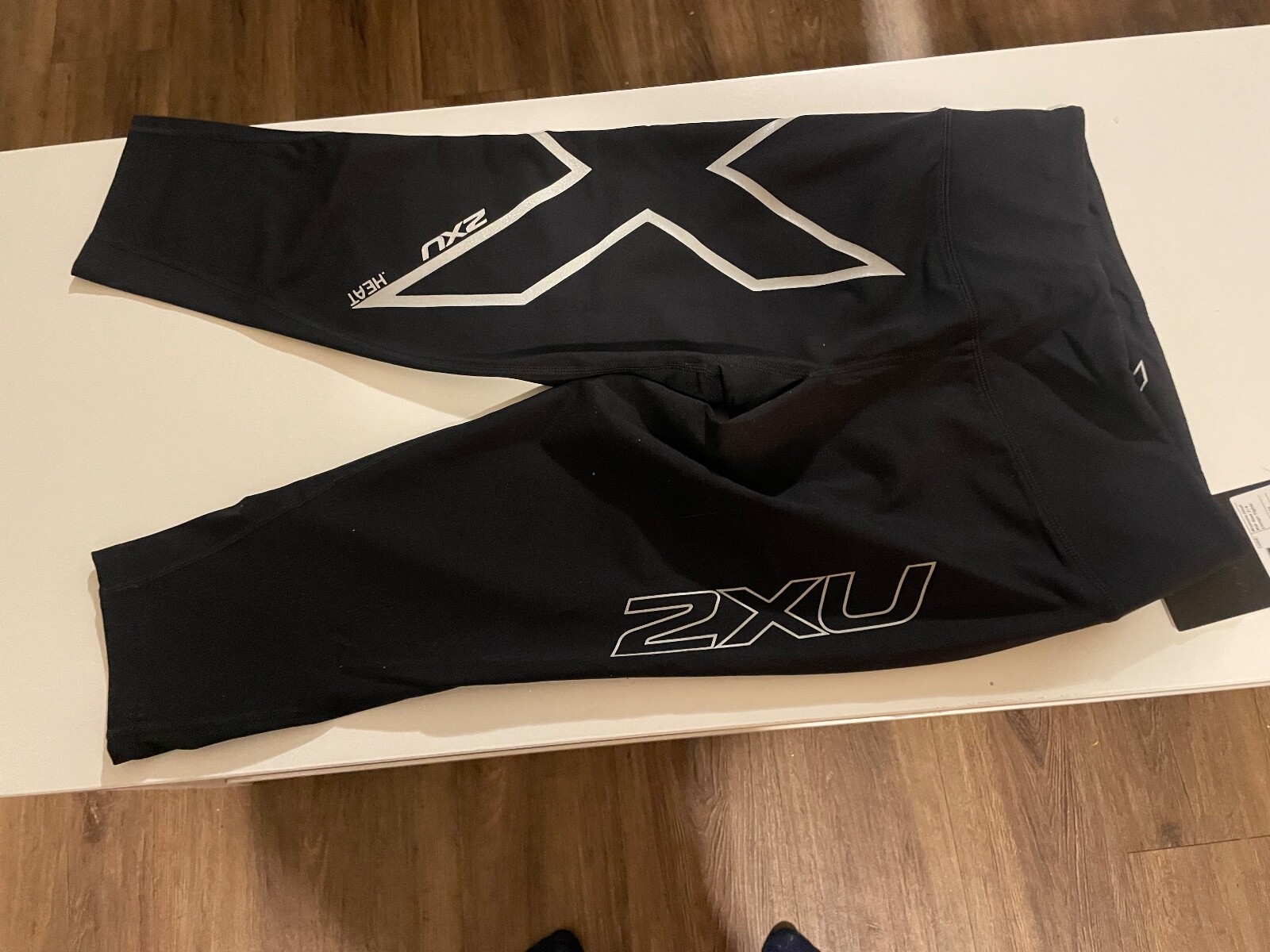 2XU Women’s Hyoptik Mid-Rise Compression 3/4 Tight Size S WA2865b
