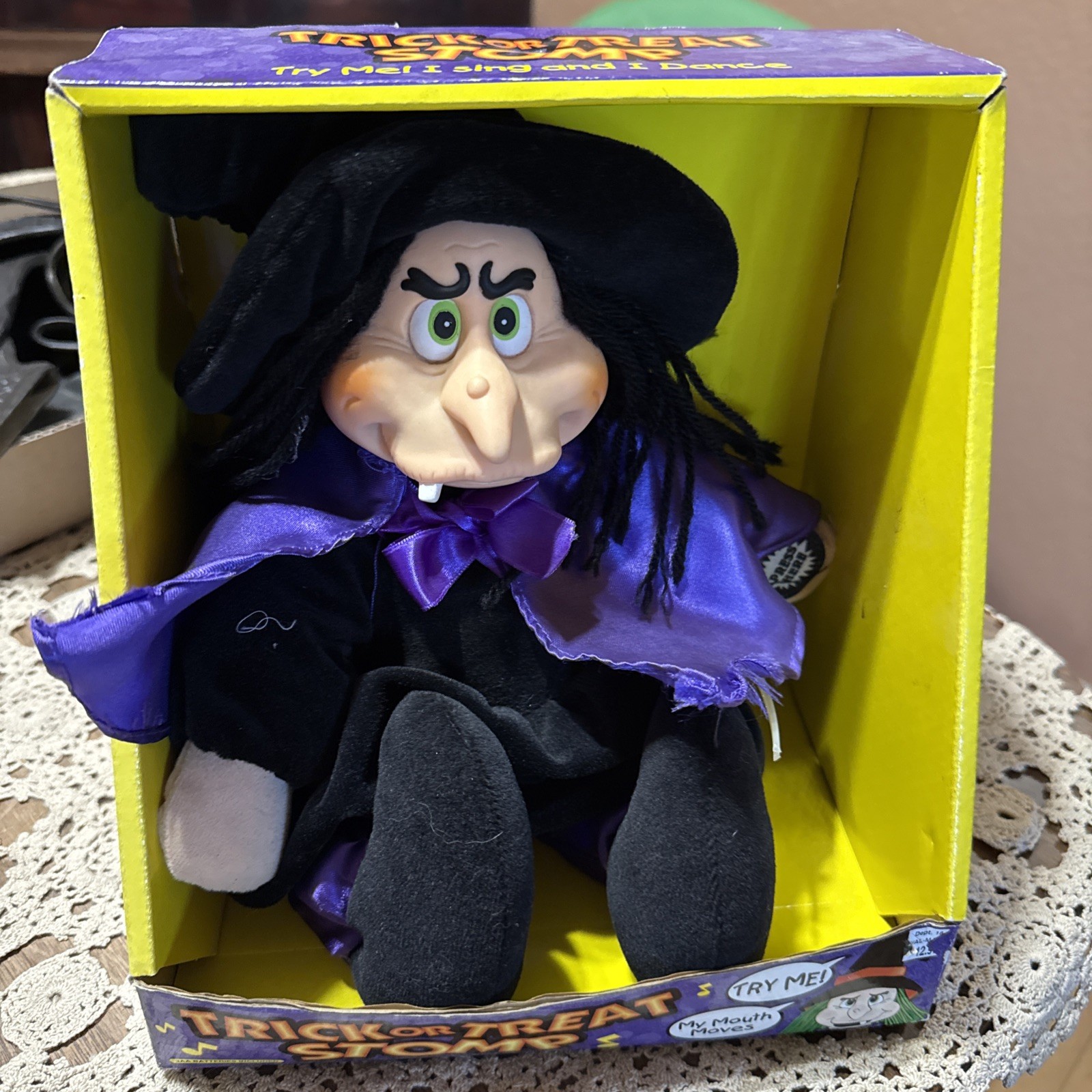 DanDee International Trick Or Treat STOMP Witch NEW OLD STOCK NEEDS BATTERIES