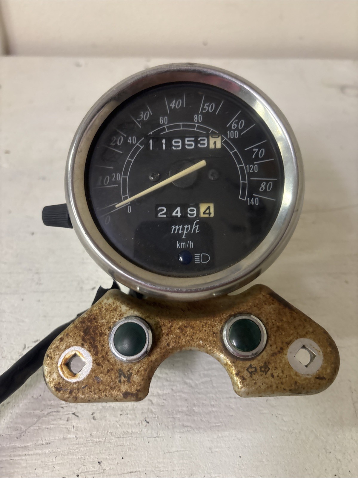 Suzuki GZ250 OEM Speedometer Assembly Used Working GZ 250