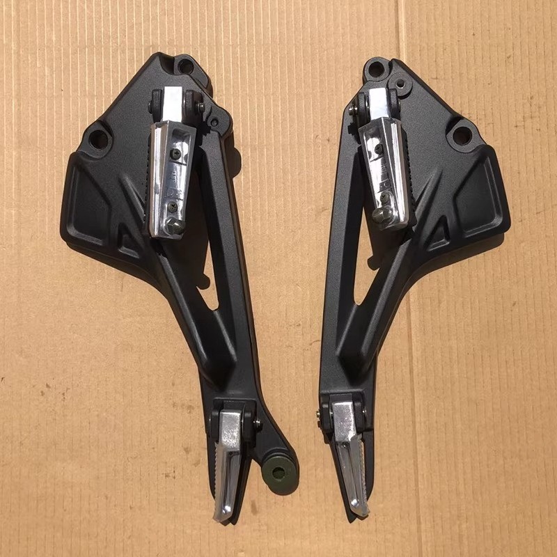 for Lifan LF150-10B/S/F KP150 KPR150/200 Motorcycle Footrest Foot Peg Pedal Set