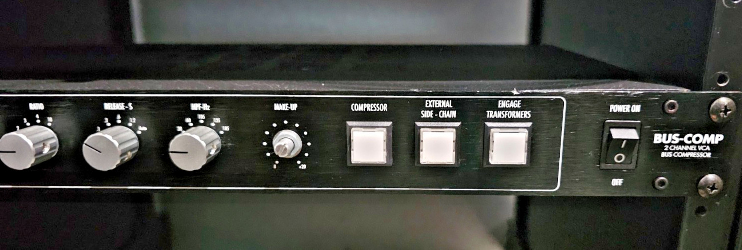 Great Condition! Warm Audio Bus-Comp 2-channel Stereo VCA Bus Compressor