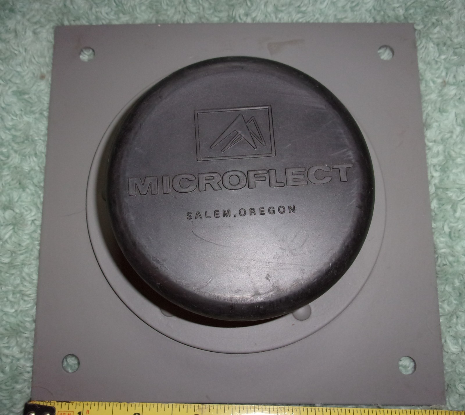 MICROFLECT 4" SINGLE-PORT ENTRY PANEL with mounting screws