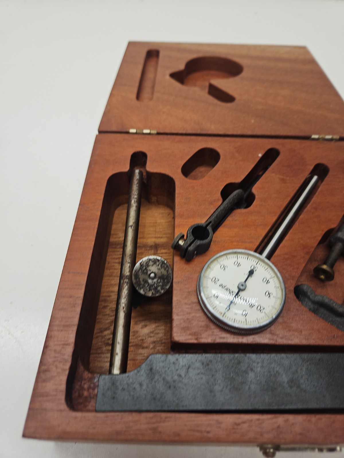 Brown & Sharpe Dial Indicator 7040 Base Machinist