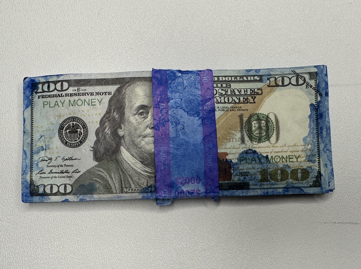 $2000 Banded Ink Damaged Play Money $100 x 20 Play Cash Prop Movie Art